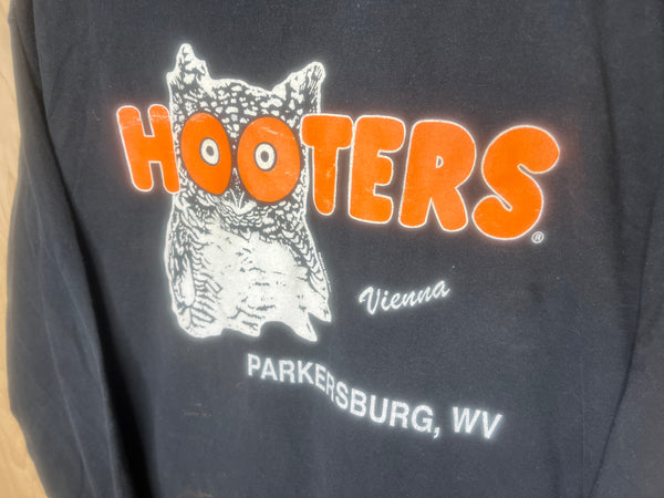 2000’s Hooters Parkersburg, WV “Long Sleeve” - XL