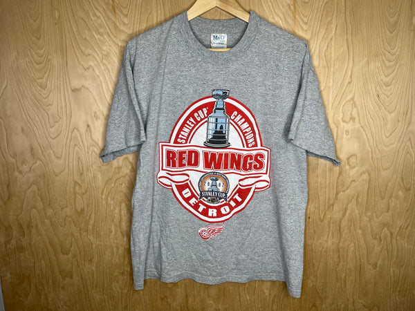 2002 Detroit Red Wings “Stanley Cup Champions” - Large