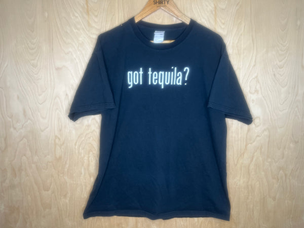 2005 Joe Nichols “ Got Tequila?” - XL