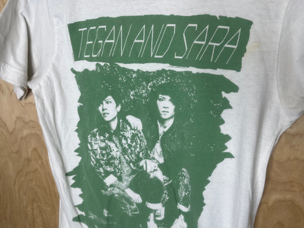 2010’s Tegan And Sara “Green Photo” - XS