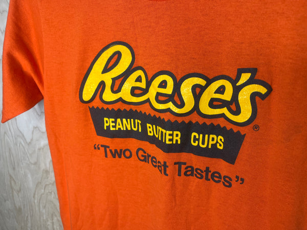 1980’s Reese’s Peanut Butter Cups “Two Great Tastes” - Medium