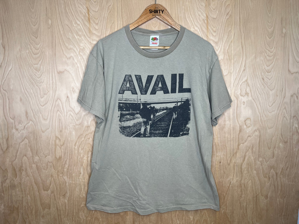 2000’s Avail “Train Tracks” - Large