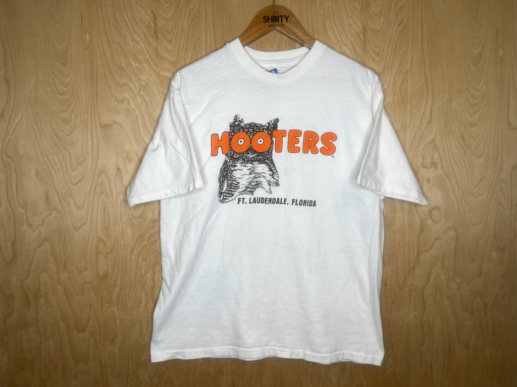 1990’s Hooters Ft. Lauderdale “Delightfully Tacky, Yet Unrefined” - Large