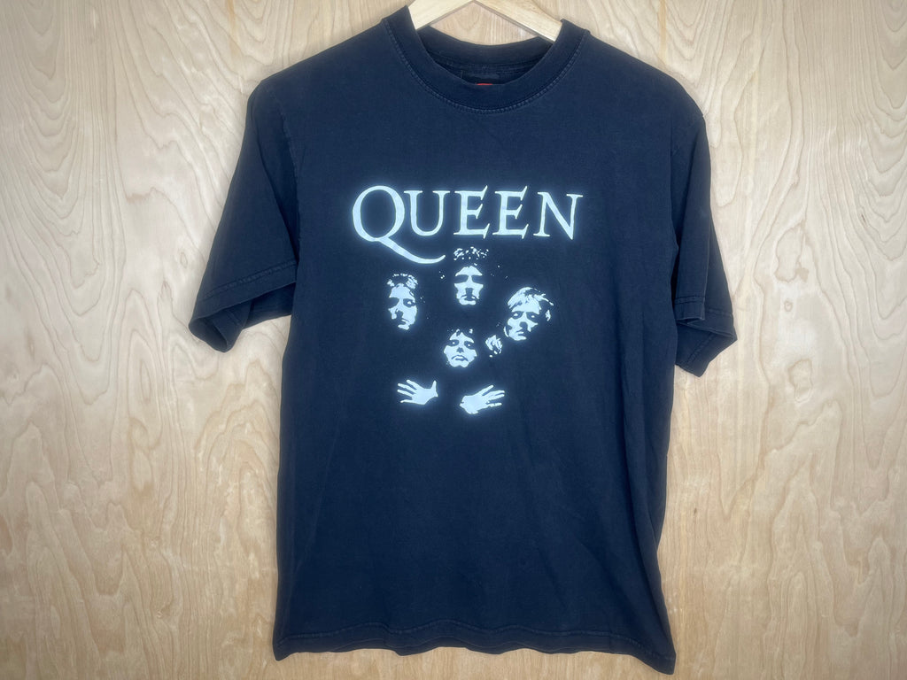 2000’s Queen “Silhouette” - Medium