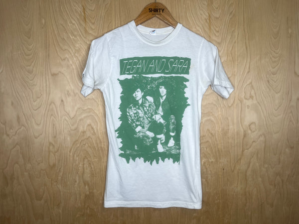 2010’s Tegan And Sara “Green Photo” - XS