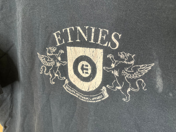 2000’s Etnies “Coat of Arms” - Large