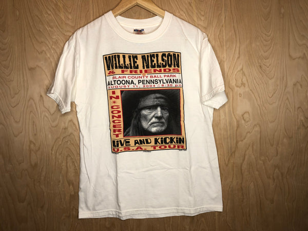 2004 Willie Nelson & Friends "Live and Kickin Tour" Altoona, PA - Medium