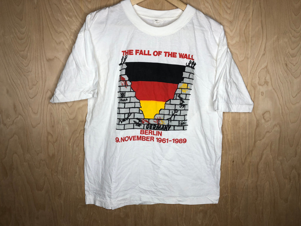 1989 The Fall of the Berlin Wall - Large