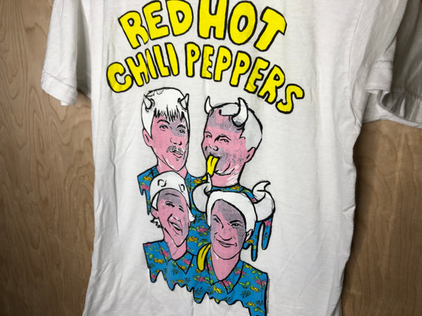 2017 Red Hot Chili Peppers Tour - Medium