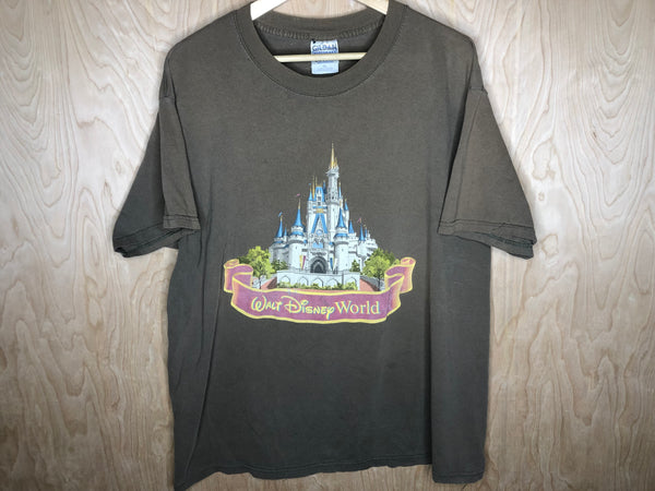 2000’s Walt Disney World “Magic Kingdom” - XL