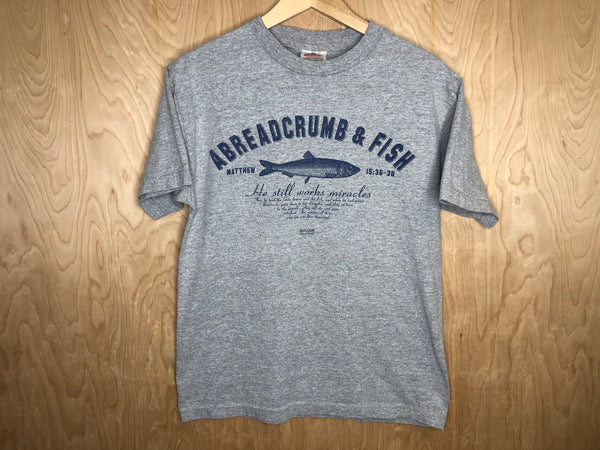 2001 Abreadcrumb & Fish - Medium