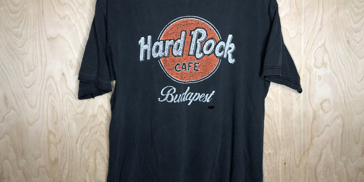 Hard rock budapest t shirt best sale