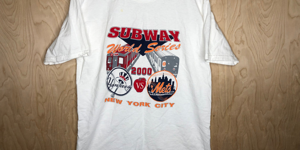 Vintage Yankees vs Mets Subway Series 2000 World Series T-Shirt XL