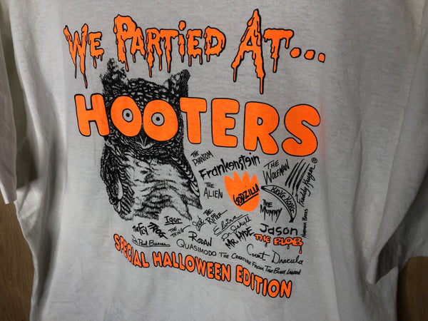 1989 Hooters “Special Halloween Edition” - XL