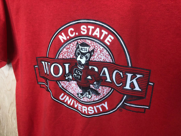 1980’s N.C. State Wolfpack “Logo” - Medium