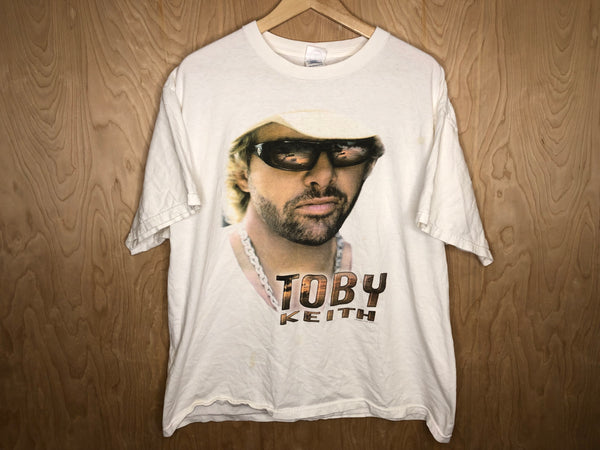 2006 Toby Keith “Honkeytonk U Graduate” - XL