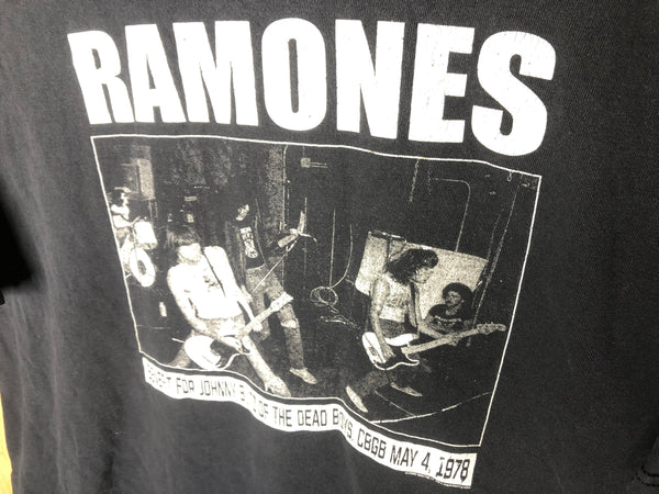2004 The Ramones “Benefit for Johnny Blitz at CBGB’s” - XL