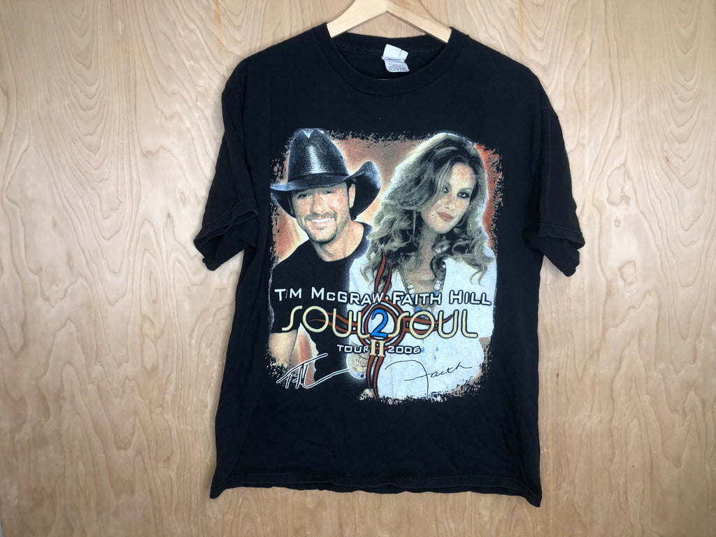 2006 Tim McGraw and Faith Hill “Soul 2 Soul Tour” Bootleg - Large